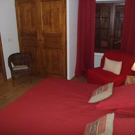 Le Domaine Du Grand Cellier Chambres D'Hotes En Savoie Турнон Номер фото