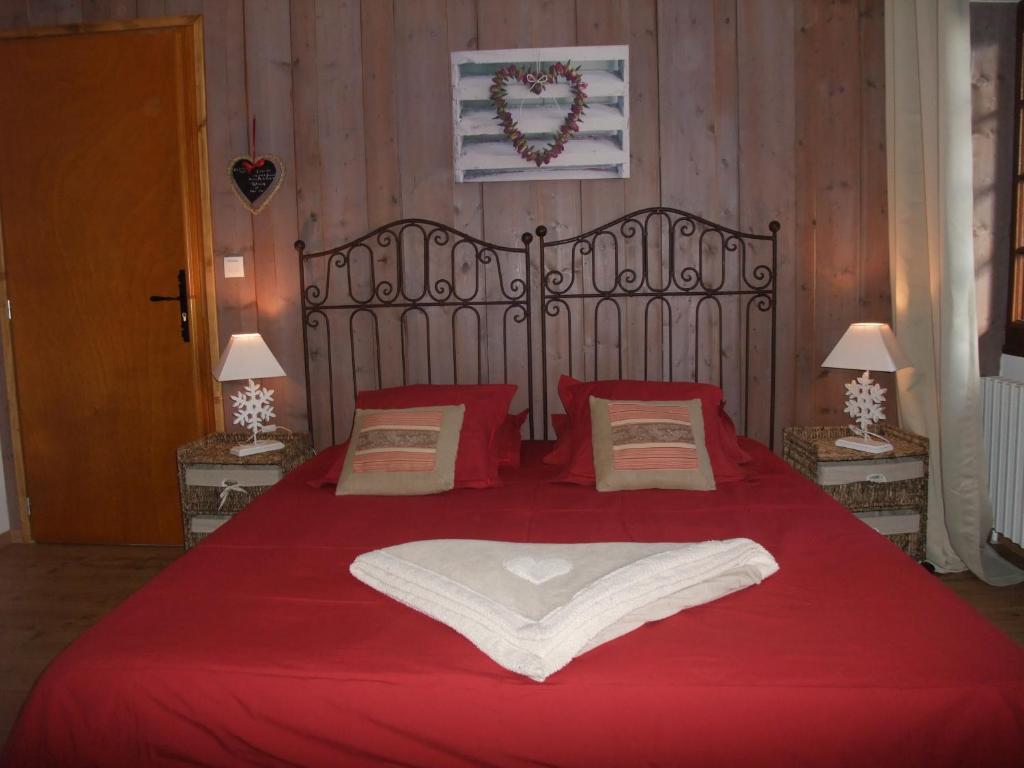 Le Domaine Du Grand Cellier Chambres D'Hotes En Savoie Турнон Номер фото
