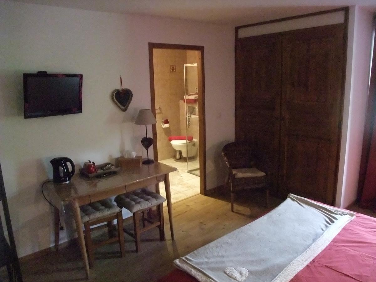 Le Domaine Du Grand Cellier Chambres D'Hotes En Savoie Турнон Экстерьер фото